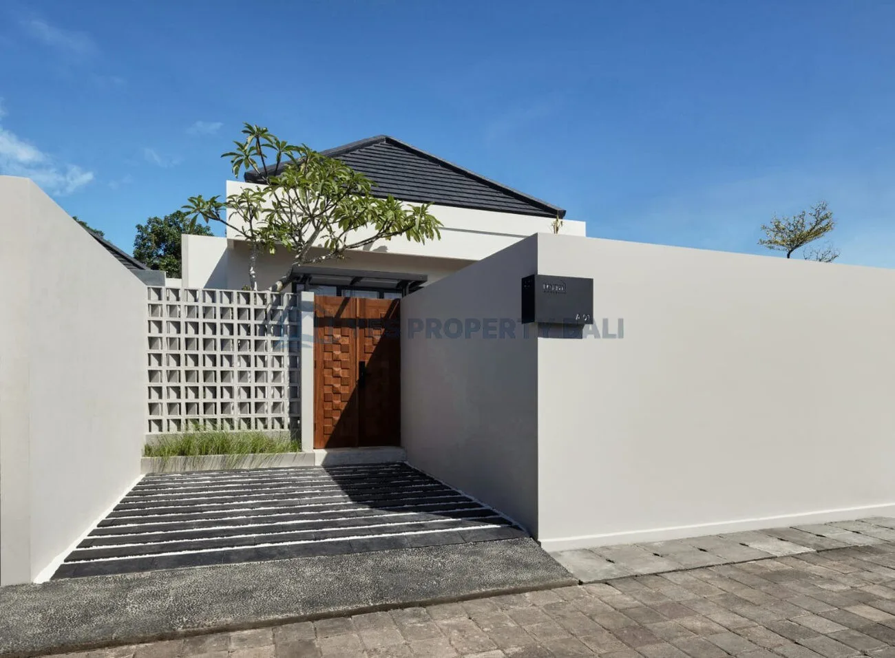Kuta Villa For Sale and lease (2) Kuta/Jimbaran Villa for sale