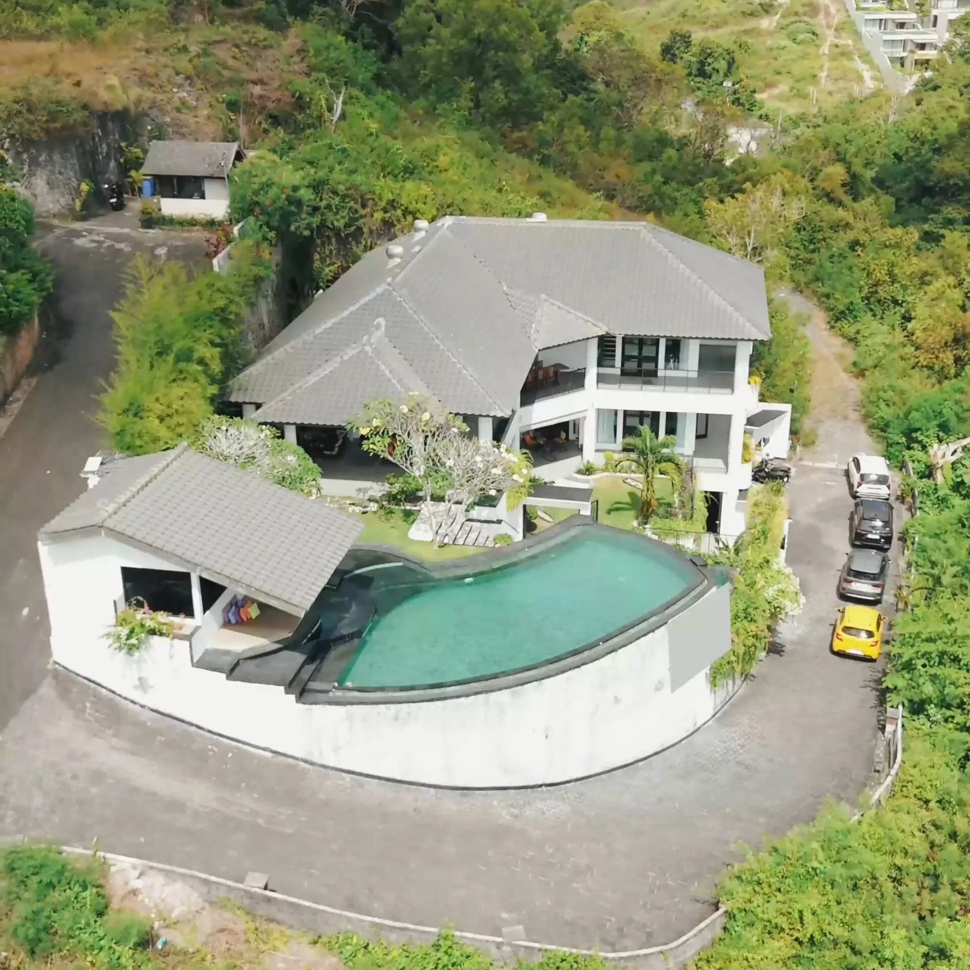 YesPropertyCliffside 5BR Bali 2 5 Bedroom Cliffside Villa with Ocean & Canyon View | Two Pools, Fully Furnished